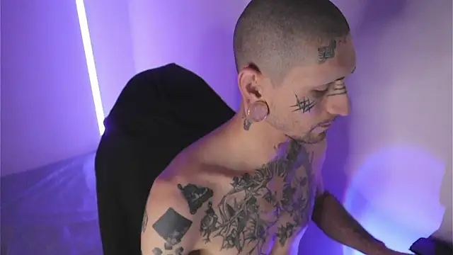 TokyoHatsumoto online show from February 2, 11:03 pm