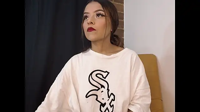 hailey bri online show from November 5, 5:13 pm