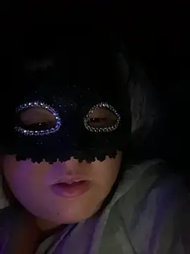 Snapshot of crazzyanne chatting on December 15, 3:44 am crazzyanne online show from December 15, 3:44 am