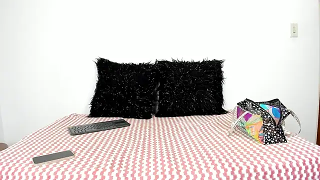 Vanessa Martinz online show from October 31, 12:17 pm