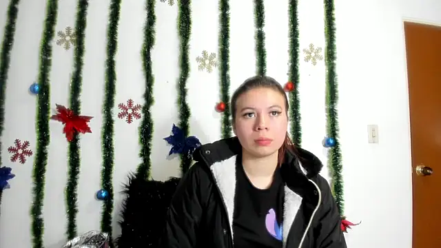 Vanessa Martinz online show from December 2, 12:10 pm