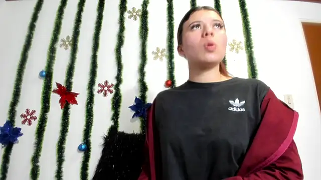 Vanessa Martinz online show from December 5, 12:25 pm