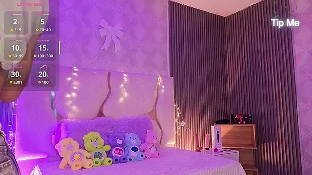 MAIILY TAY online show from January 15, 11:48 am