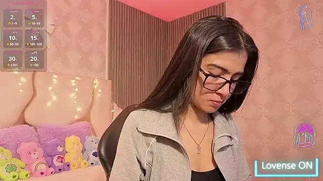 MAIILY TAY online show from January 19, 11:47 am