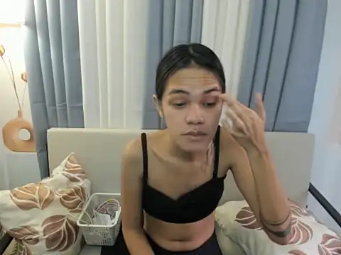 XxBigCockAliyahxX online show from November 10, 5:17 am