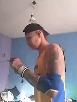 Ojitosbrrr online show from November 28, 10:12 pm