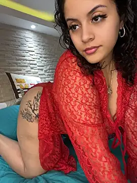 Snapshot of amellita-33 chatting on July 25, 3:59 am amellita-33 online show from July 25, 3:59 am