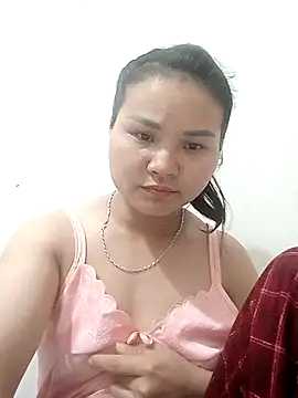 Snapshot of Beny_x chatting on November 16, 9:42 pm Beny x online show from November 16, 9:42 pm