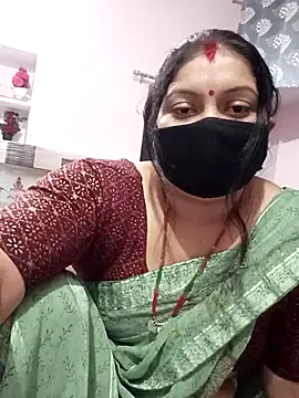 Snapshot of Best_couple2001 chatting on November 12, 6:58 am Best couple2001 online show from November 12, 6:58 am