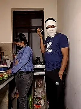 Heena-143 online show from December 18, 2:56 pm