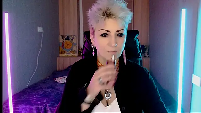 Snapshot of Sweet-n-Strong chatting on February 14, 3:53 pm Sweet-n-Strong online show from February 14, 3:53 pm