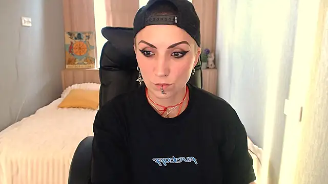 Sweet-n-Strong online show from July 29, 11:08 am