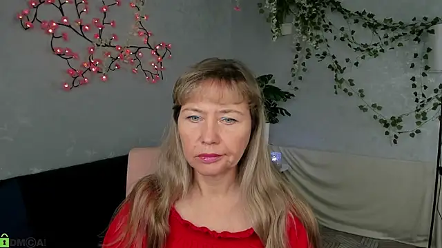 Carla Vogue online show from December 4, 10:13 am