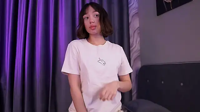 Snapshot of starlizzy chatting on October 27, 6:50 am starlizzy online show from October 27, 6:50 am