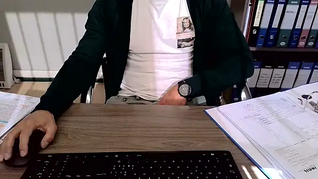 Evasionee online show from November 12, 10:15 am