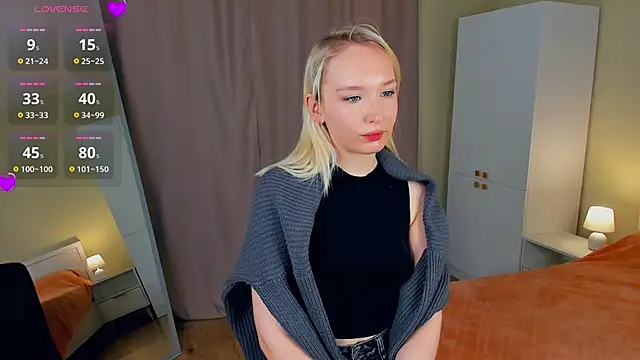 Snapshot of NorikoLiebeck chatting on November 3, 4:25 am NorikoLiebeck online show from November 3, 4:25 am