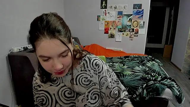 Snapshot of AgathaNott chatting on October 28, 1:03 pm AgathaNott online show from October 28, 1:03 pm