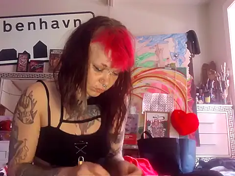 Snapshot of Godessofyourblood chatting on February 16, 11:39 am Godessofyourblood online show from February 16, 11:39 am