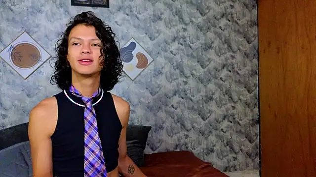 Indi rave online show from December 15, 1:15 pm