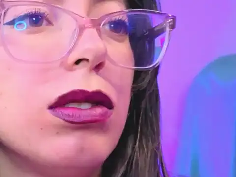 zylla storn online show from February 11, 8:19 am