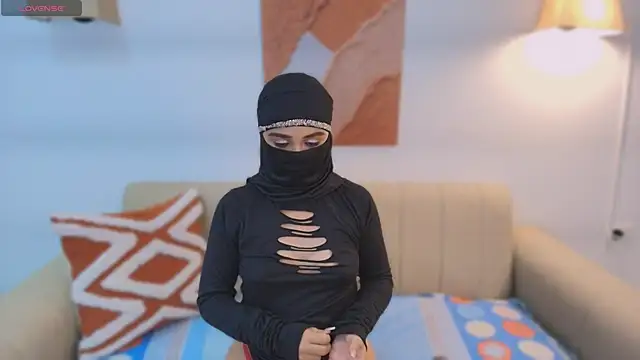 Lailaa lush online show from November 21, 7:18 am