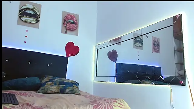 antonella pink2 online show from January 15, 1:05 pm