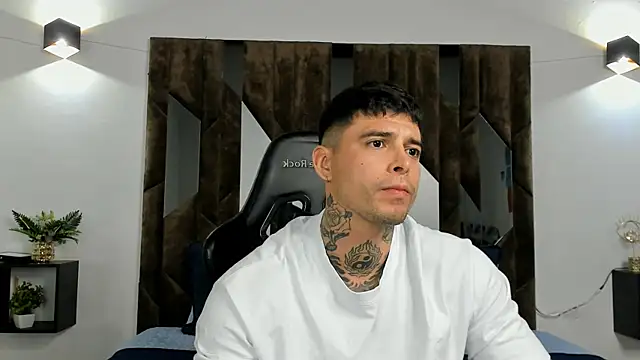 Snapshot of MATEO_DILUCA chatting on January 8, 9:06 pm MATEO DILUCA online show from January 8, 9:06 pm