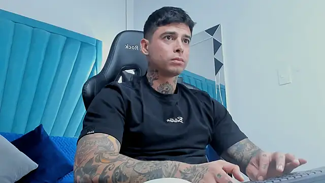 Snapshot of MATEO_DILUCA chatting on January 12, 9:20 pm MATEO DILUCA online show from January 12, 9:20 pm