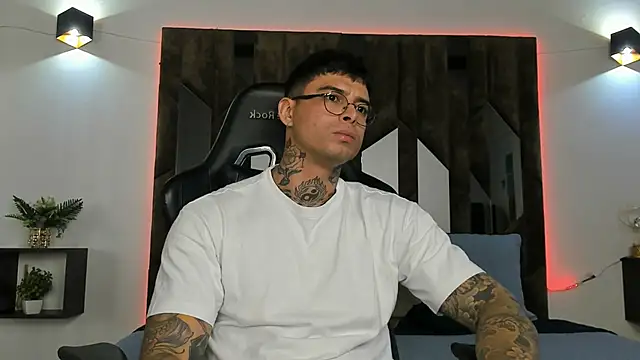 Snapshot of MATEO_DILUCA chatting on January 13, 9:09 pm MATEO DILUCA online show from January 13, 9:09 pm