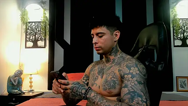 Snapshot of MATEO_DILUCA chatting on January 15, 11:19 pm MATEO DILUCA online show from January 15, 11:19 pm