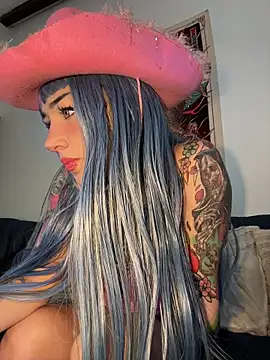 Snapshot of NinaHex chatting on November 14, 1:54 pm NinaHex online show from November 14, 1:54 pm