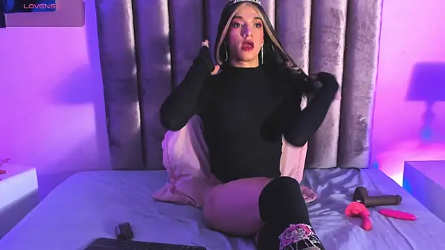 Snapshot of Samy_Johnson1 chatting on October 29, 8:10 pm Samy Johnson1 online show from October 29, 8:10 pm