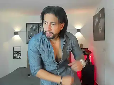 Snapshot of christopher_palmerjs chatting on November 24, 8:41 pm christopher palmerjs online show from November 24, 8:41 pm