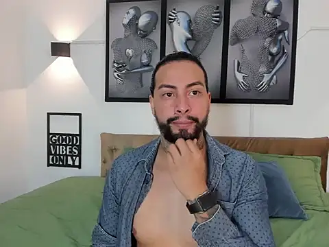 christopher palmerjs online show from December 19, 8:27 pm