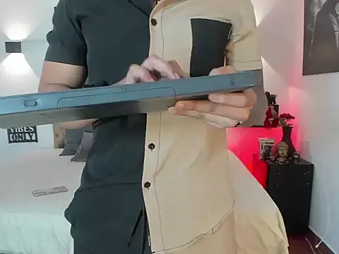 christopher palmerjs online show from January 13, 8:36 pm