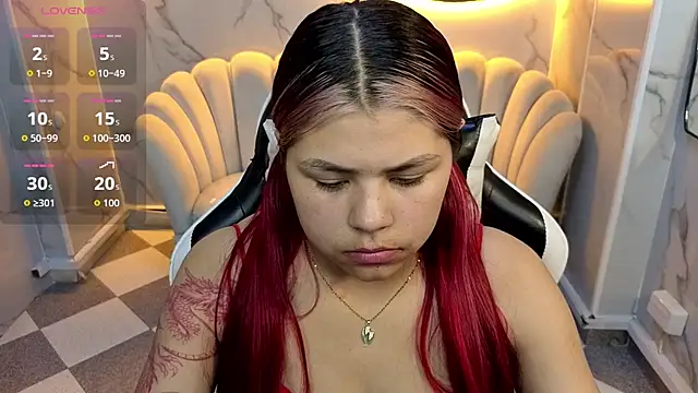 Little cherry b online show from October 29, 7:48 pm