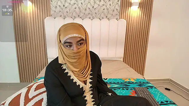 Snapshot of Lina_arabiann chatting on December 1, 12:32 pm Lina arabiann online show from December 1, 12:32 pm