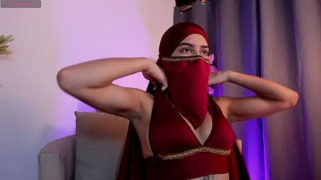 Snapshot of shaima__ chatting on April 12, 10:15 pm shaima online show from April 12, 10:15 pm