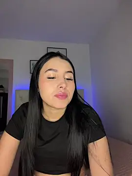 Snapshot of BIJOU_SECRET chatting on August 5, 3:31 am BIJOU SECRET online show from August 5, 3:31 am