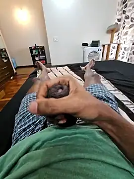 Snapshot of 16Hose chatting on February 17, 10:56 am 16Hose online show from February 17, 10:56 am