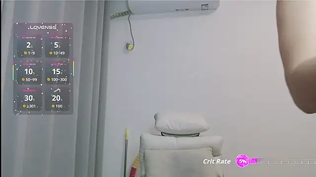 judyli online show from December 14, 12:32 pm