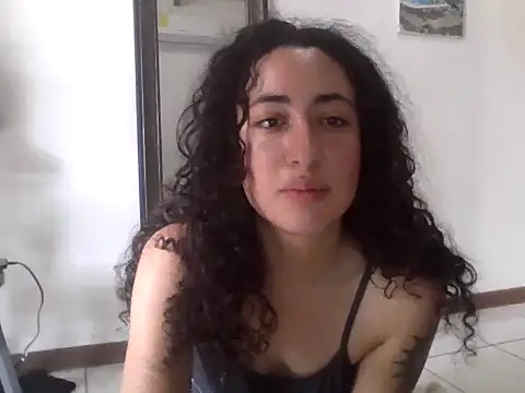 Snapshot of eleganceafterdark chatting on October 26, 2:01 pm eleganceafterdark online show from October 26, 2:01 pm