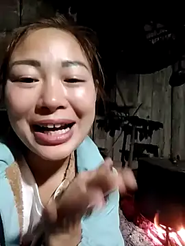 yeu-yeu online show from November 12, 11:10 am