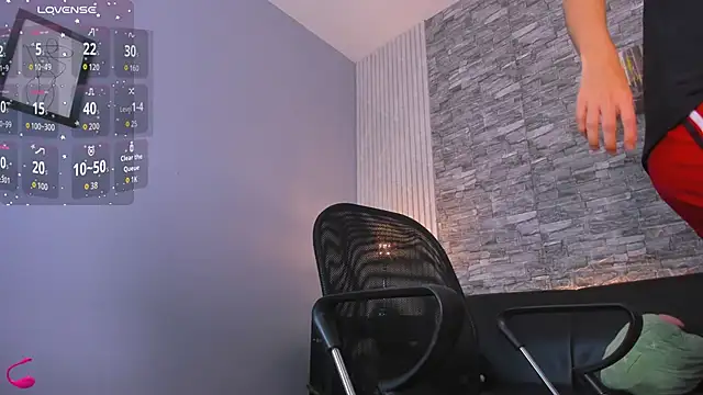 Snapshot of zack_joness18 chatting on October 29, 3:42 am zack joness18 online show from October 29, 3:42 am