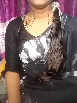Snapshot of cute_mahi07 chatting on December 2, 7:31 pm cute mahi07 online show from December 2, 7:31 pm