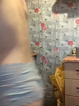 AnitaTenchi1 online show from December 18, 6:19 am