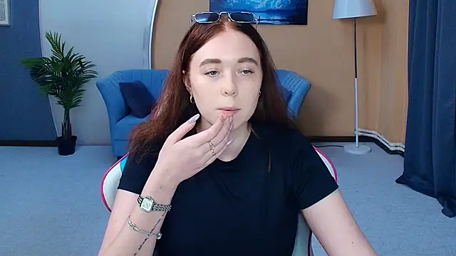 AddieOsler online show from May 19, 1:56 am