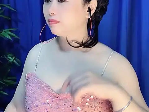 yaoyao22678 online show from November 6, 2:01 am