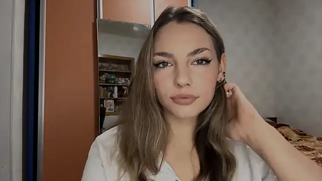 Snapshot of IlanaLafferty chatting on November 30, 5:17 pm IlanaLafferty online show from November 30, 5:17 pm