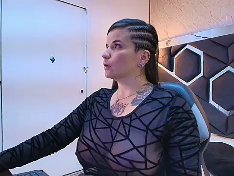 Snapshot of cataleya_sambrano chatting on November 12, 11:32 am cataleya sambrano online show from November 12, 11:32 am